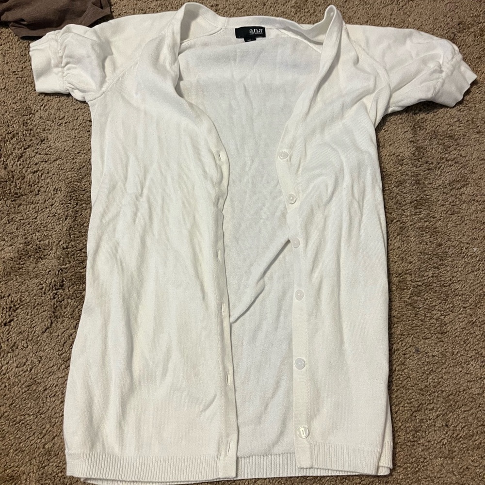 Ana sweater size S
